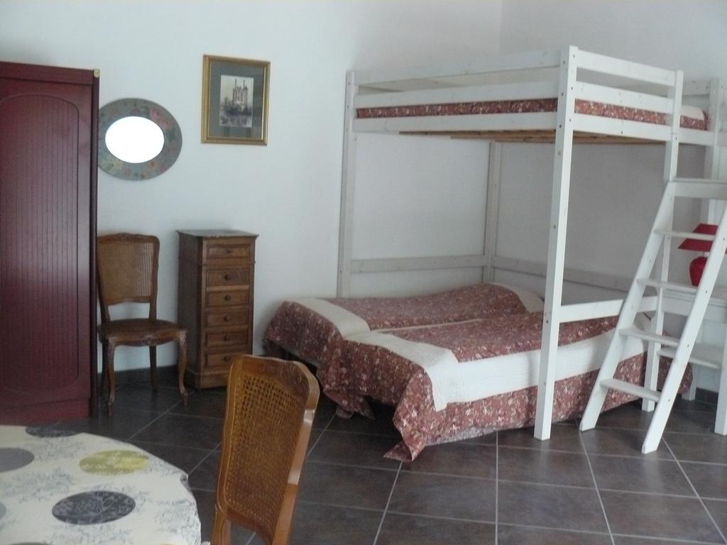 Chambres D'Hotes & Gites Pouget Les Eyzies-de-Tayac-Sireuil Szoba fotó